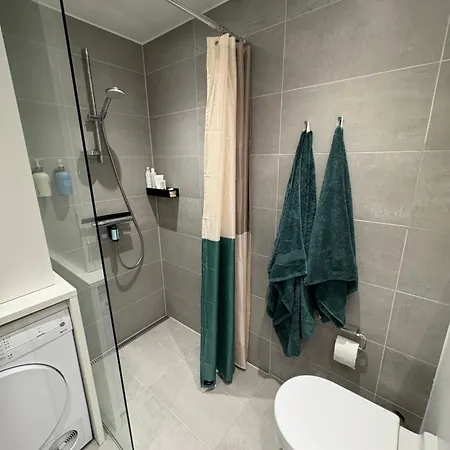 Lejlighed Calm And Moderen Close To Center