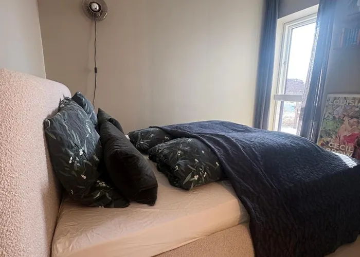 Calm And Moderen Close To Center